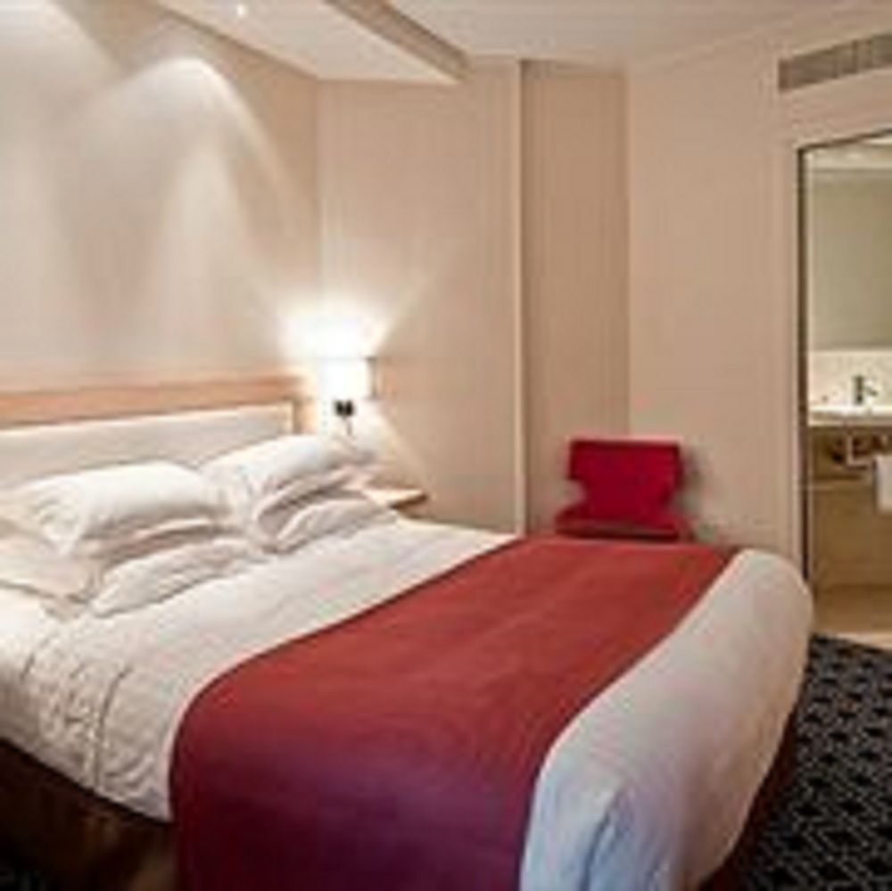 ดัวซี เอตวล โฮเทล Hotel ปารีส ภายนอก รูปภาพ