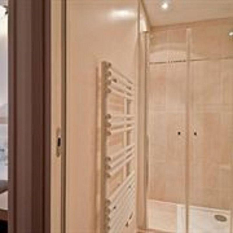 ดัวซี เอตวล โฮเทล Hotel ปารีส ภายนอก รูปภาพ
