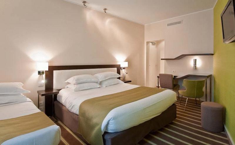 ดัวซี เอตวล โฮเทล Hotel ปารีส ภายนอก รูปภาพ